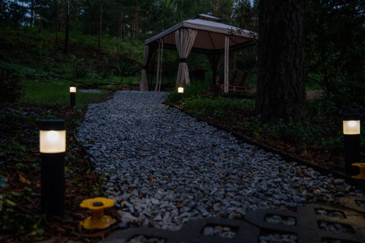 Uroczy mały domek na leśnej działce - Łosiówka Losie Exterior foto